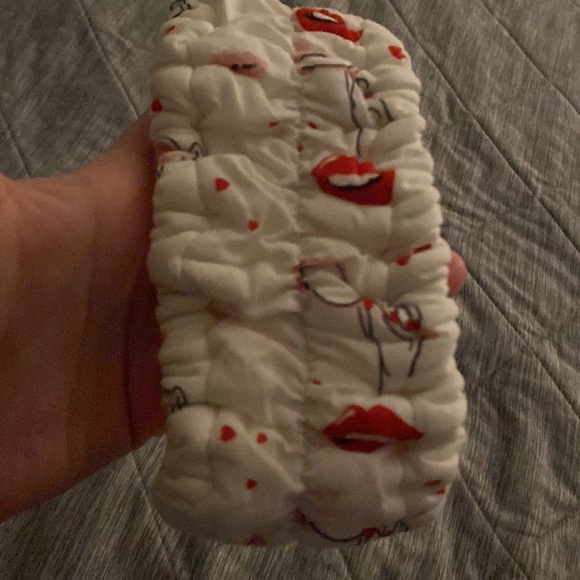 Benefit Cosmetics Getting Ready Beauty Headband - Picture 3 of 4